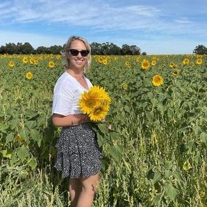 Meet your Posher, Meagan